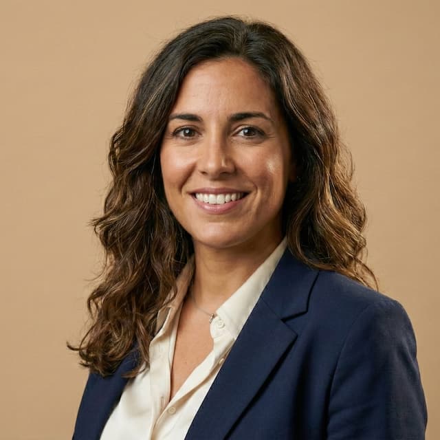 Sara J.